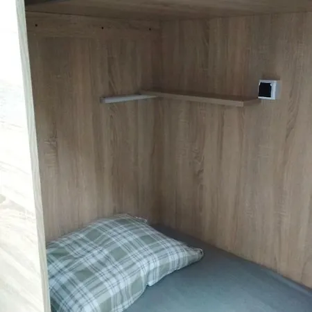 City Hostel *