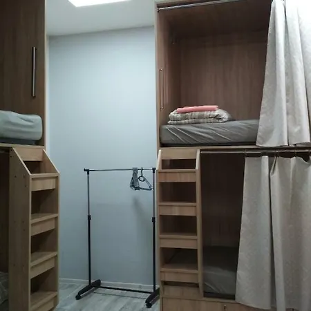 City Hostel *
